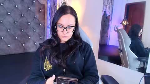   online show from 11/15/25, 06:59