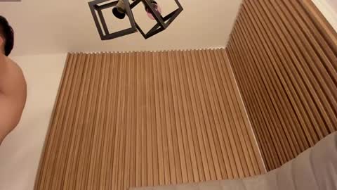 Snapshot of zamir_scott chatting on 01/12/25, 01:27 zamir online show from 01/12/25, 01:27