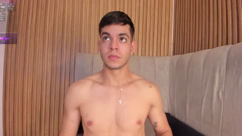 Snapshot of zamir_scott chatting on 01/15/25, 07:44 zamir online show from 01/15/25, 07:44