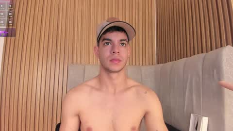 Snapshot of zamir_scott chatting on 01/18/25, 03:27 zamir online show from 01/18/25, 03:27