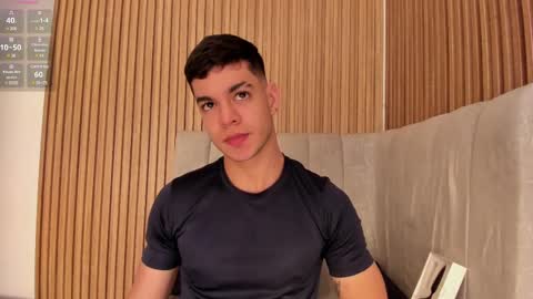 Snapshot of zamir_scott chatting on 02/15/25, 07:28 zamir online show from 02/15/25, 07:28