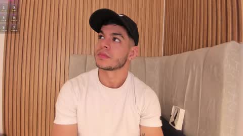 Snapshot of zamir_scott chatting on 03/04/25, 07:32 zamir online show from 03/04/25, 07:32