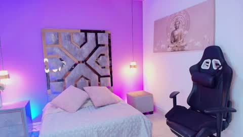 zamira_taylor online show from 10/02/25, 03:02