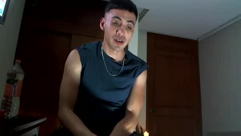 zamiruriel69 online show from 11/28/25, 05:32