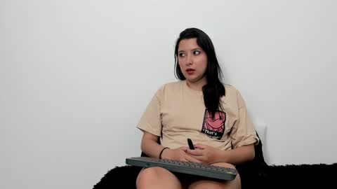 Snapshot of zammii69 chatting on 10/25/25, 08:36 zammii69 online show from 10/25/25, 08:36