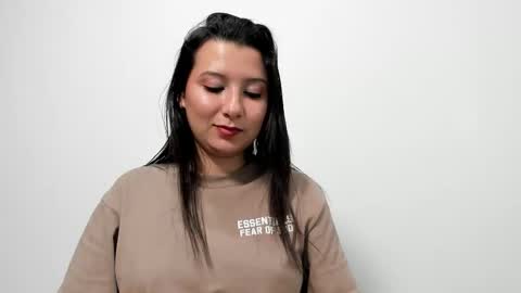 Snapshot of zammii69 chatting on 11/08/25, 08:40 zammii69 online show from 11/08/25, 08:40