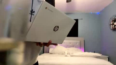 Snapshot of zamoraedii1994 chatting on 12/08/24, 03:43 Edii online show from 12/08/24, 03:43