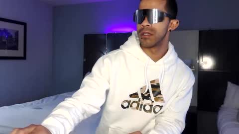 Snapshot of zamoraedii1994 chatting on 01/04/25, 04:00 Edii online show from 01/04/25, 04:00