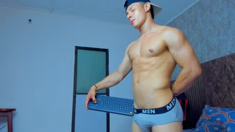 Zander online show from 05/21/26, 03:13