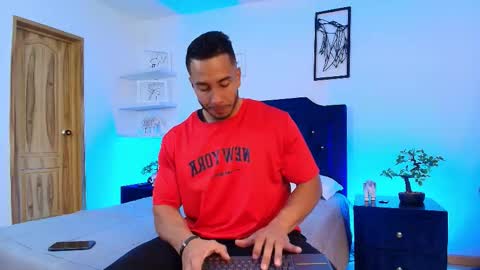 Snapshot of zanemaverick chatting on 09/12/25, 11:54 zanemaverick online show from 09/12/25, 11:54