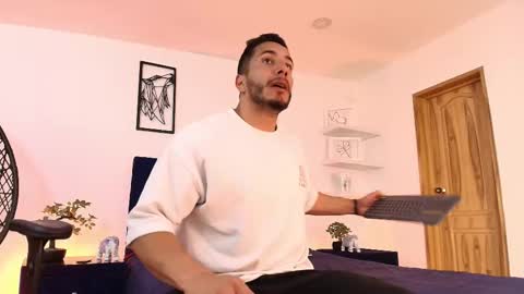 Snapshot of zanemaverick chatting on 10/02/25, 12:23 zanemaverick online show from 10/02/25, 12:23