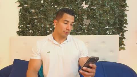 Snapshot of zanemaverick chatting on 10/18/25, 11:55 zanemaverick online show from 10/18/25, 11:55