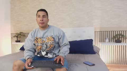 Snapshot of zanemaverick chatting on 11/03/25, 11:44 zanemaverick online show from 11/03/25, 11:44