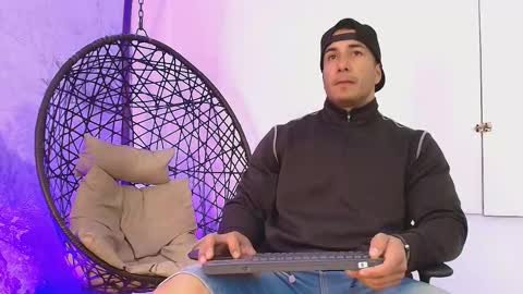 Snapshot of zanemaverick chatting on 11/14/25, 11:53 zanemaverick online show from 11/14/25, 11:53