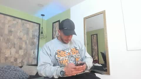 Snapshot of zanemaverick chatting on 12/04/25, 12:03 zanemaverick online show from 12/04/25, 12:03