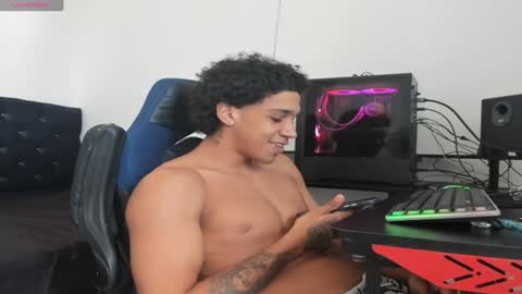 zanxley_ online show from 01/29/25, 06:28