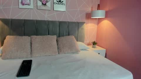 Zara Sweet  online show from 01/10/25, 04:09