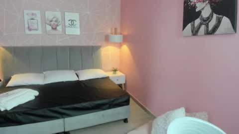 Zara Sweet  online show from 03/17/26, 01:47