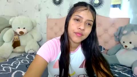 Snapshot of zara_cute18 chatting on 02/05/26, 12:21 Zara online show from 02/05/26, 12:21