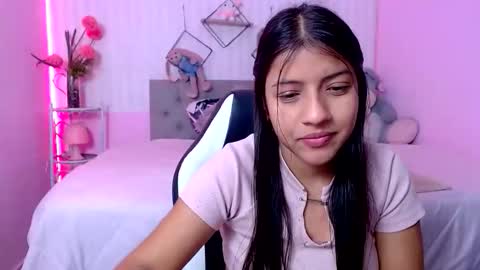 Snapshot of zara_cute18 chatting on 03/31/26, 12:16 Zara online show from 03/31/26, 12:16