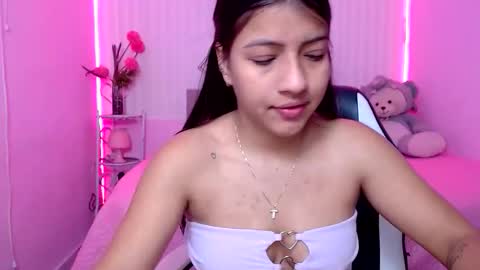 Snapshot of zara_cute18 chatting on 04/18/26, 12:09 Zara online show from 04/18/26, 12:09