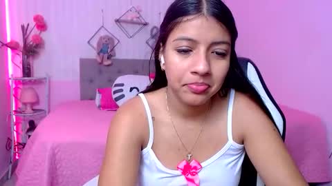 Snapshot of zara_cute18 chatting on 04/22/26, 12:18 Zara online show from 04/22/26, 12:18