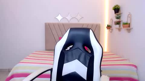 Snapshot of zara_cute18 chatting on 05/11/26, 12:33 Zara online show from 05/11/26, 12:33