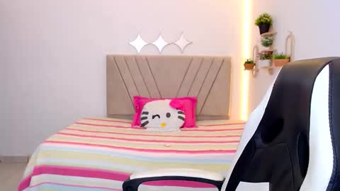 Snapshot of zara_cute18 chatting on 05/23/26, 12:09 Zara online show from 05/23/26, 12:09