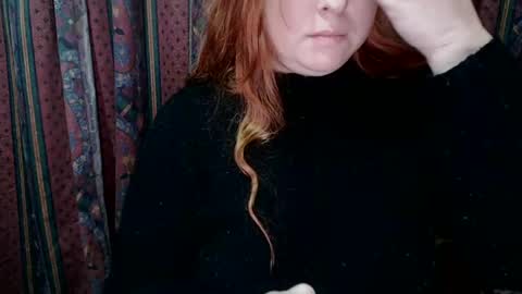 Snapshot of zara_red chatting on 12/13/24, 02:21 Kate. if im not here im here foxy red333 online show from 12/13/24, 02:21