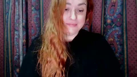Snapshot of zara_red chatting on 12/13/24, 10:23 Kate. if im not here im here foxy red333 online show from 12/13/24, 10:23