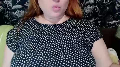 Snapshot of zara_red chatting on 12/24/24, 05:16 Kate. if im not here im here foxy red333 online show from 12/24/24, 05:16
