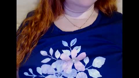 Snapshot of zara_red chatting on 01/06/25, 01:30 Kate. if im not here im here foxy red333 online show from 01/06/25, 01:30