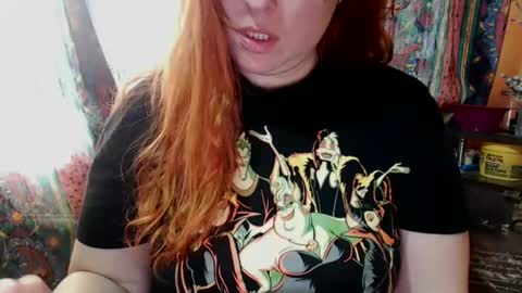 Snapshot of zara_red chatting on 01/09/25, 10:09 Kate. if im not here im here foxy red333 online show from 01/09/25, 10:09