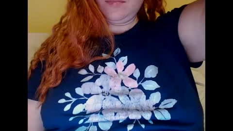 Snapshot of zara_red chatting on 01/14/25, 10:06 Kate. if im not here im here foxy red333 online show from 01/14/25, 10:06