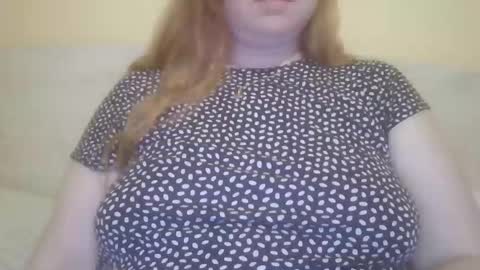 Snapshot of zara_red chatting on 02/01/25, 05:39 Kate. if im not here im here foxy red333 online show from 02/01/25, 05:39