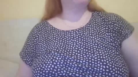 Snapshot of zara_red chatting on 02/01/25, 08:39 Kate. if im not here im here foxy red333 online show from 02/01/25, 08:39