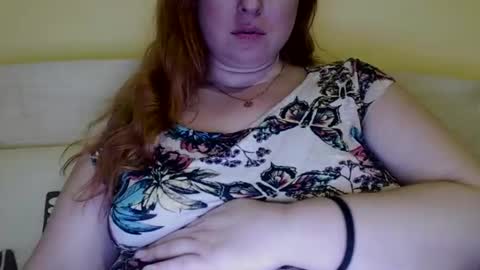 Snapshot of zara_red chatting on 02/03/25, 12:57 Kate. if im not here im here foxy red333 online show from 02/03/25, 12:57