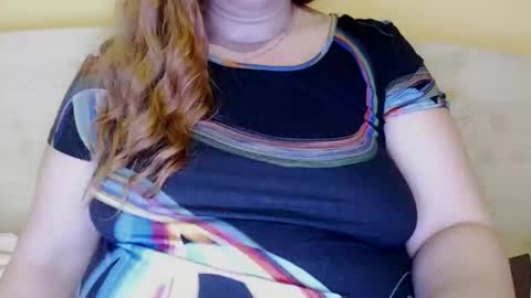 Snapshot of zara_red chatting on 02/08/25, 07:15 Kate. if im not here im here foxy red333 online show from 02/08/25, 07:15