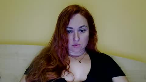 Snapshot of zara_red chatting on 03/03/25, 06:37 Kate. if im not here im here foxy red333 online show from 03/03/25, 06:37