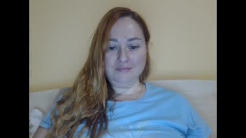 Snapshot of zara_red chatting on 10/20/25, 08:15 Kate. if im not here im here foxy red333 online show from 10/20/25, 08:15