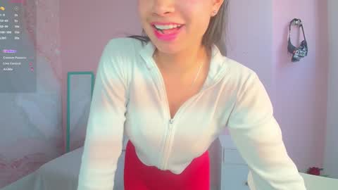 Snapshot of zarah_torres chatting on 02/04/25, 03:04 Zarah online show from 02/04/25, 03:04
