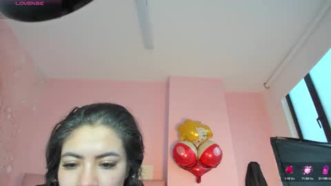 Snapshot of zarah_torres chatting on 10/05/25, 10:07 Zarah online show from 10/05/25, 10:07
