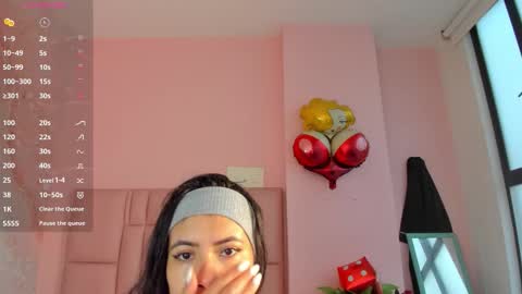 Snapshot of zarah_torres chatting on 11/24/25, 09:36 Zarah online show from 11/24/25, 09:36