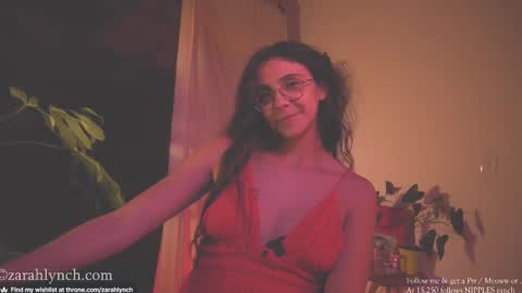 Snapshot of zarahlynch chatting on 02/20/25, 02:40 Miss Lynch   Next show  2911 online show from 02/20/25, 02:40