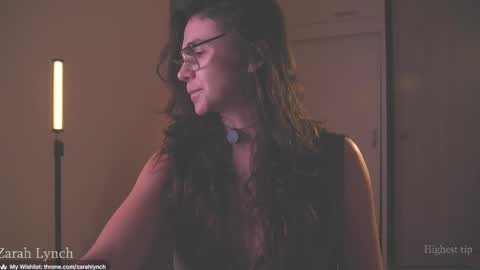 Miss Lynch   Next show  2911 online show from 04/01/26, 12:33