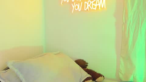 Snapshot of zaraparkers chatting on 01/31/25, 09:16 online show from 01/31/25, 09:16