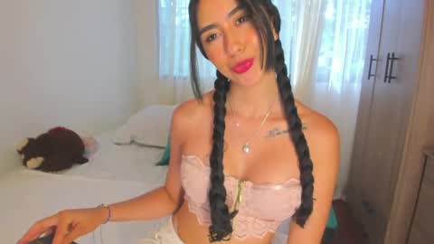   online show from 05/23/26, 09:30