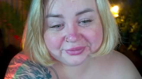 Lola online show from 11/18/25, 06:51