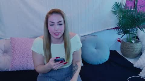 zarasplayground online show from 12/20/25, 03:52