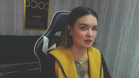 Isabella online show from 01/19/26, 12:42